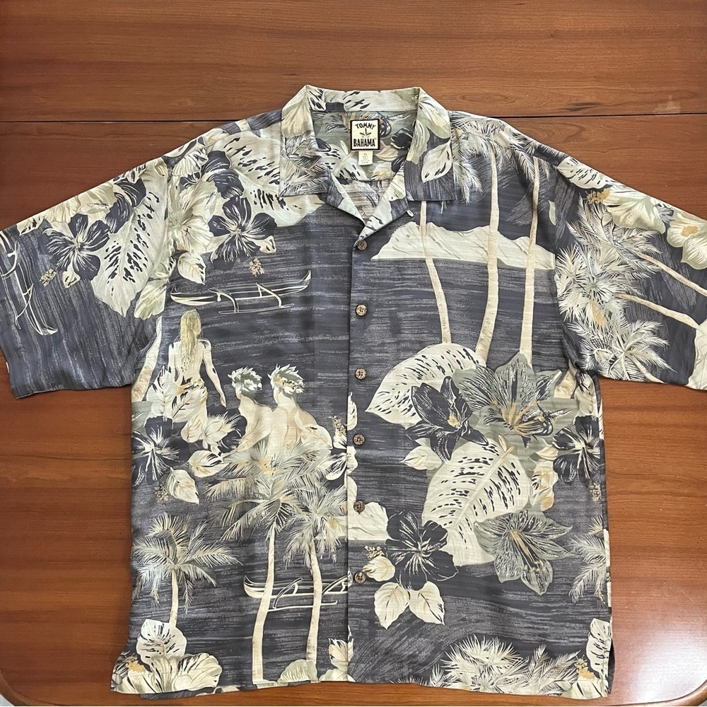 🌴 Tommy Bahama 100% Silk Hawaiian Shirt XL | Scenic Print Resort Wear - Picture 5 of 9